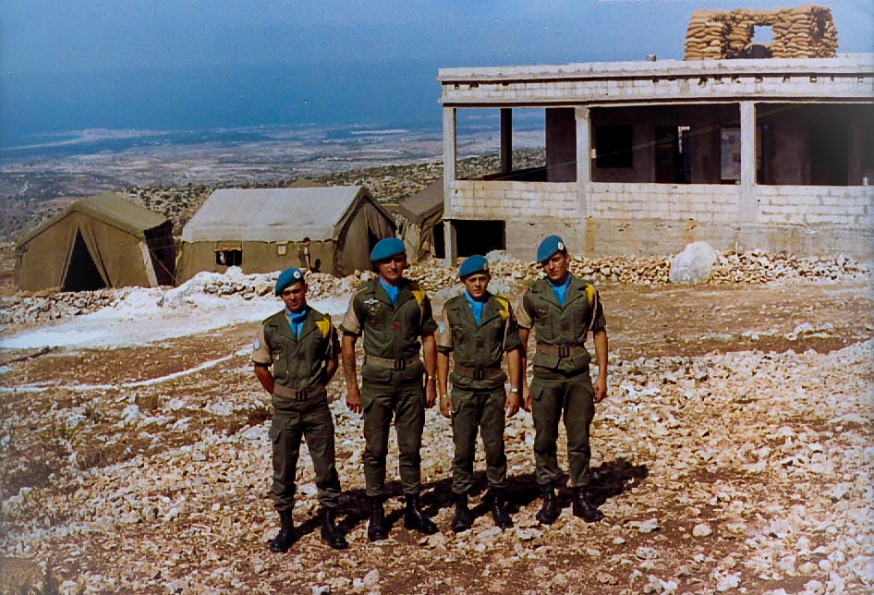 1978-liban-3cie-4sec-equipe-a-fait-prisonnier-2-palest-1
